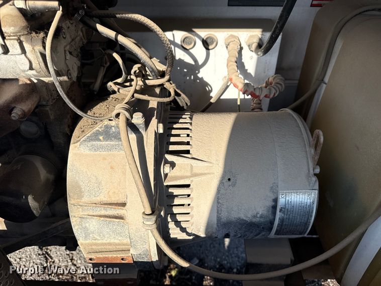 image for item FB8694 2006 WANCO LTC4 light plant