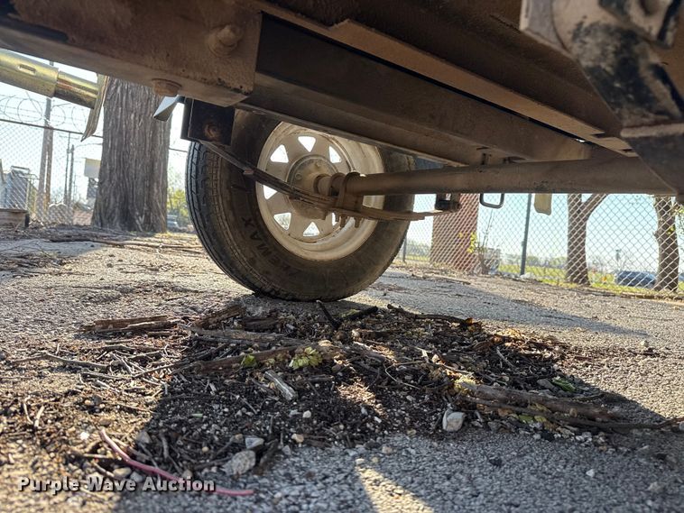 image for item FB8694 2006 WANCO LTC4 light plant