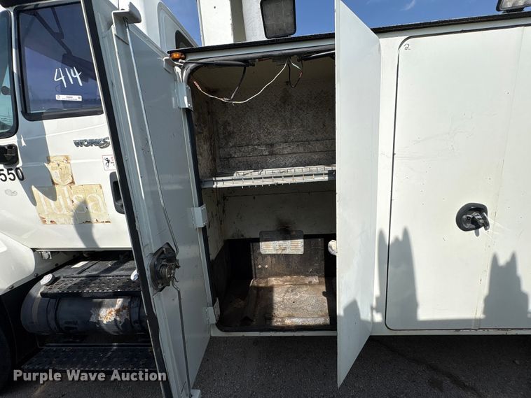 image for item FB8695 2010 International WorkStar 7400 utility / service truck