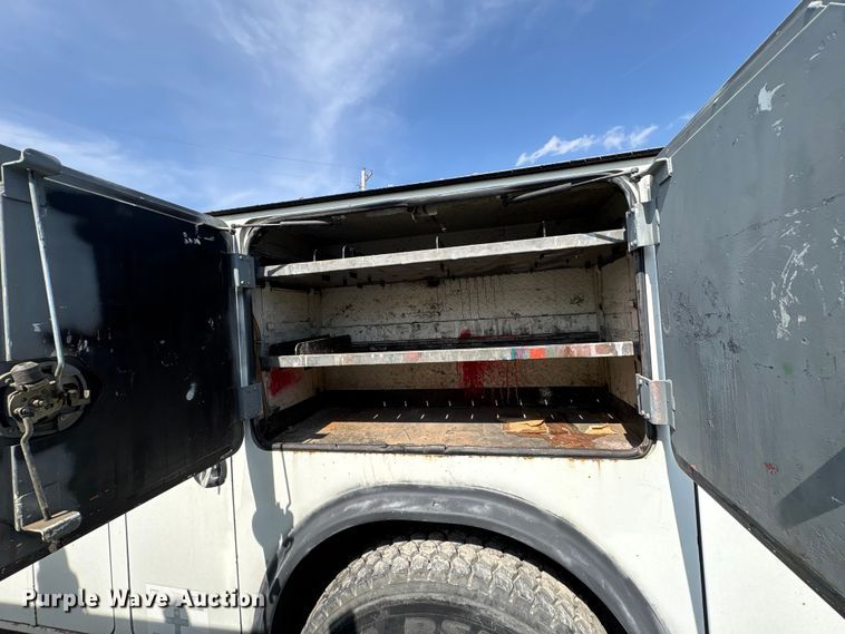 image for item FB8695 2010 International WorkStar 7400 utility / service truck