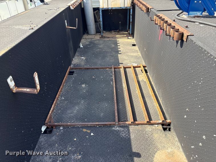 image for item FB8695 2010 International WorkStar 7400 utility / service truck