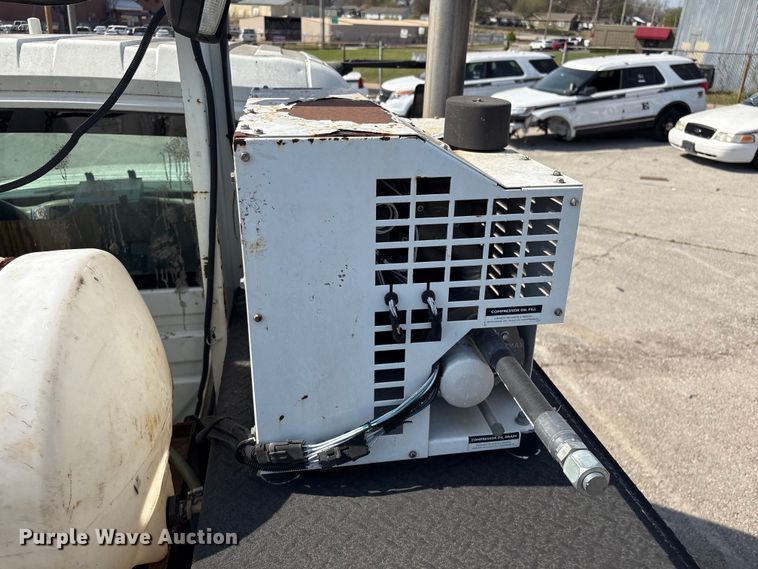 image for item FB8695 2010 International WorkStar 7400 utility / service truck