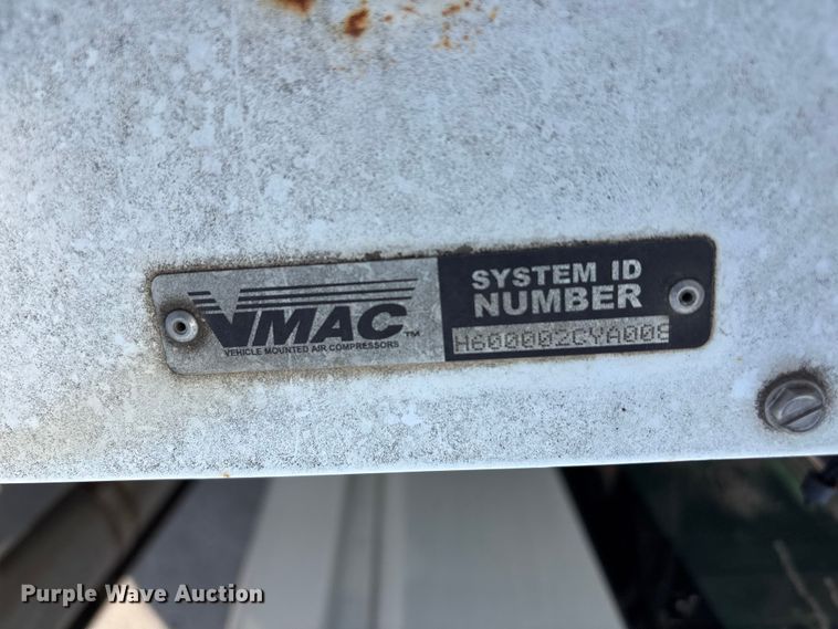 image for item FB8695 2010 International WorkStar 7400 utility / service truck