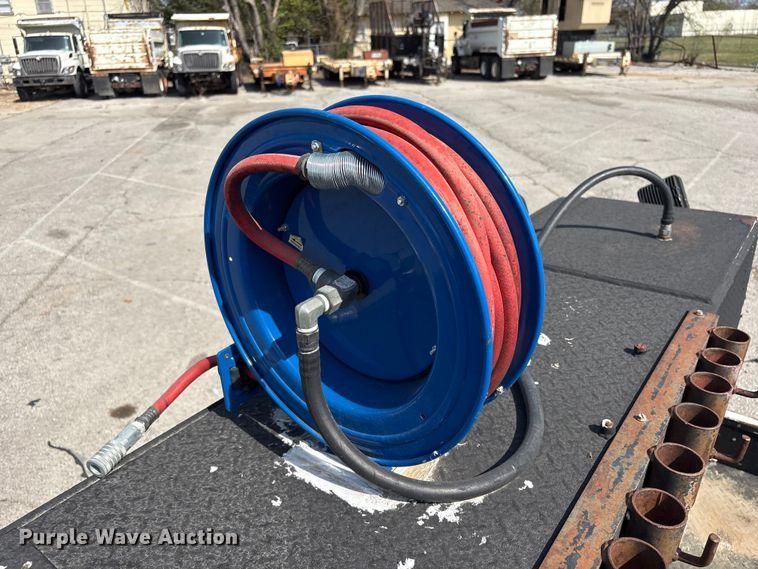 image for item FB8695 2010 International WorkStar 7400 utility / service truck