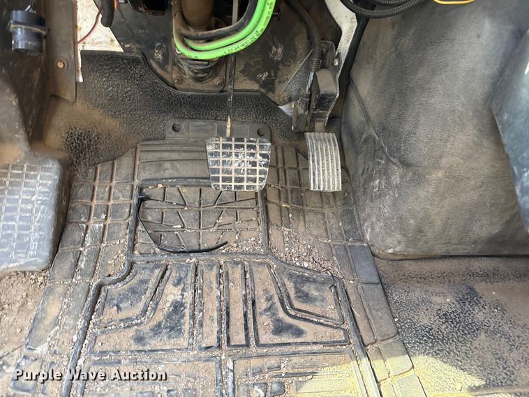 image for item FB8695 2010 International WorkStar 7400 utility / service truck