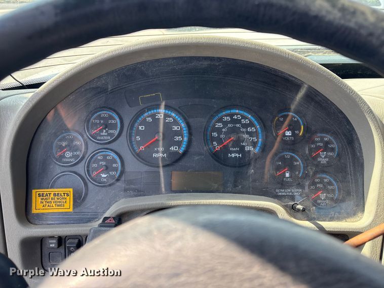 image for item FB8695 2010 International WorkStar 7400 utility / service truck