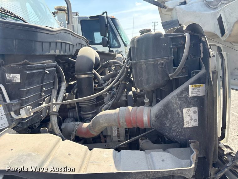 image for item FB8695 2010 International WorkStar 7400 utility / service truck