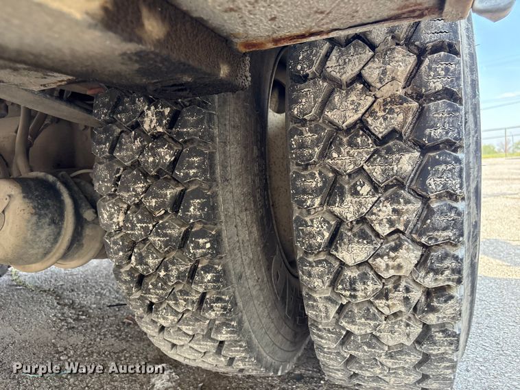 image for item FB8695 2010 International WorkStar 7400 utility / service truck