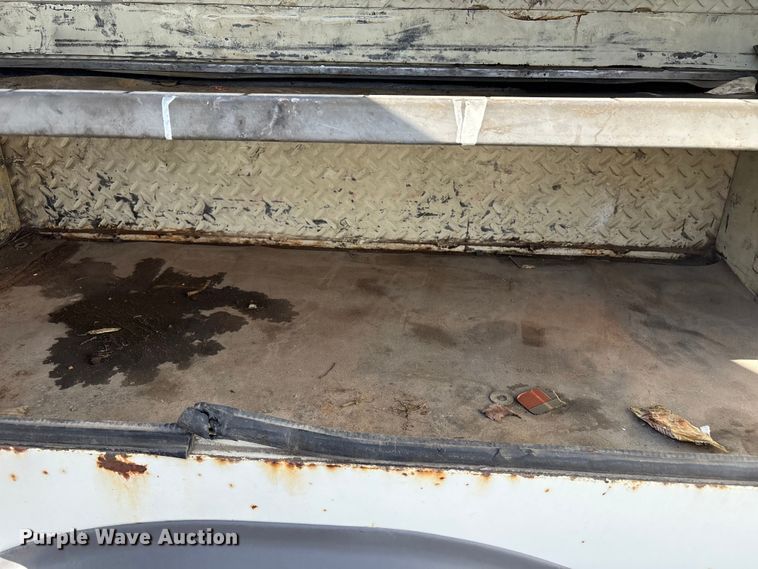 image for item FB8696 2010 International DuraStar 4400 utility / service truck