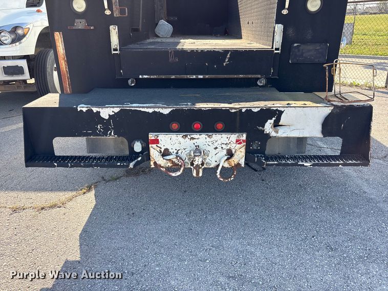 image for item FB8696 2010 International DuraStar 4400 utility / service truck