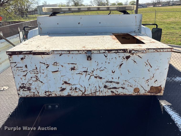 image for item FB8696 2010 International DuraStar 4400 utility / service truck