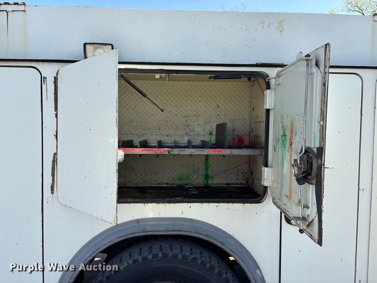 image for item FB8696 2010 International DuraStar 4400 utility / service truck