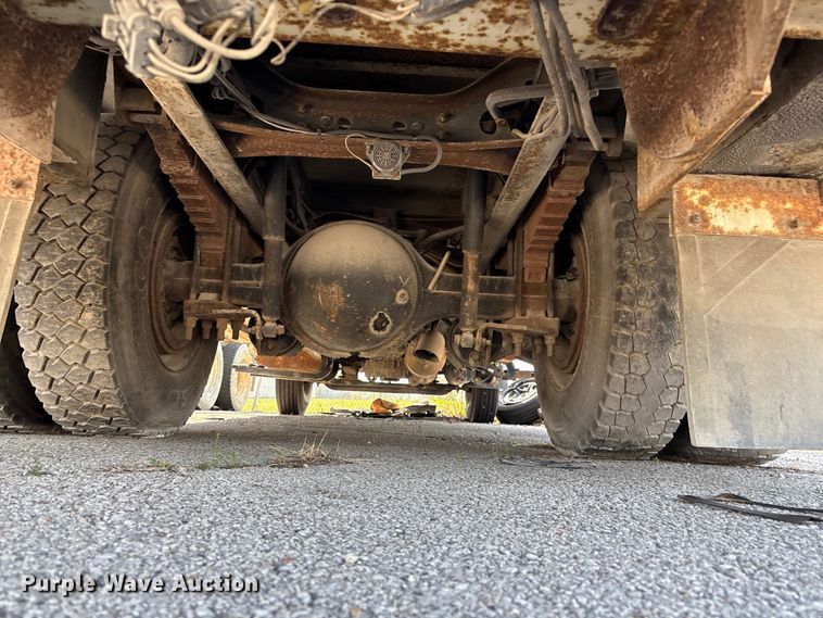 image for item FB8696 2010 International DuraStar 4400 utility / service truck