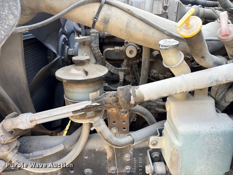 image for item FB8696 2010 International DuraStar 4400 utility / service truck