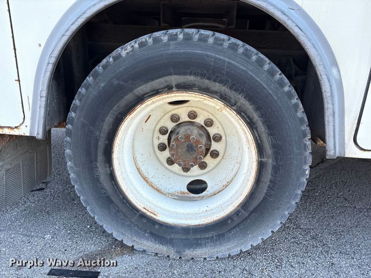 image for item FB8696 2010 International DuraStar 4400 utility / service truck