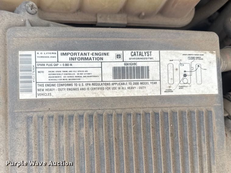 image for item FB8697 2000 Chevrolet Suburban 2500 SUV