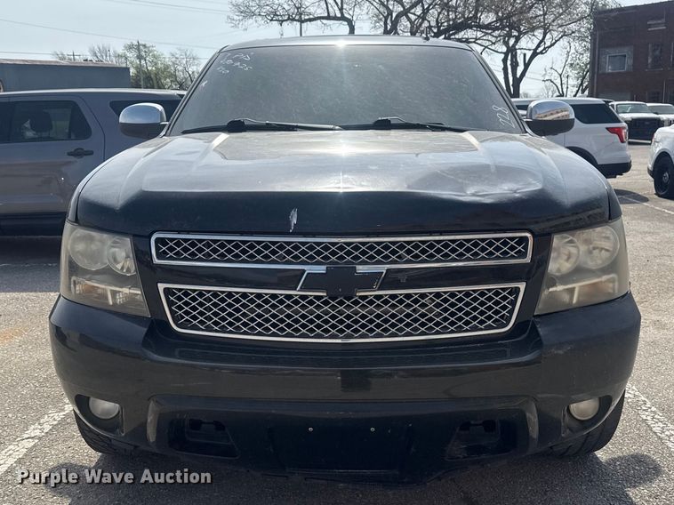 image for item FB8698 2010 Chevrolet Tahoe SUV