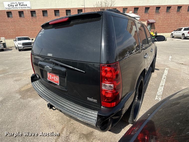 image for item FB8698 2010 Chevrolet Tahoe SUV