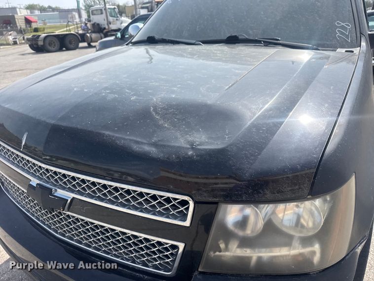 image for item FB8698 2010 Chevrolet Tahoe SUV