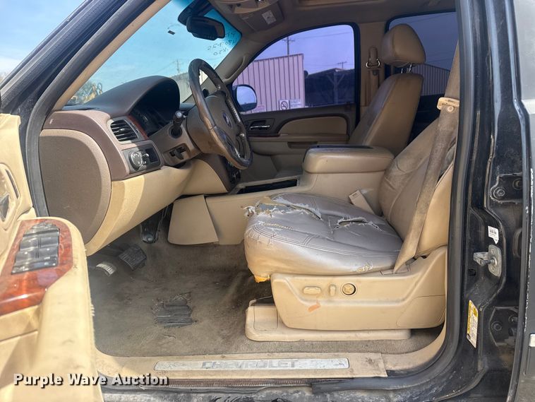 image for item FB8698 2010 Chevrolet Tahoe SUV