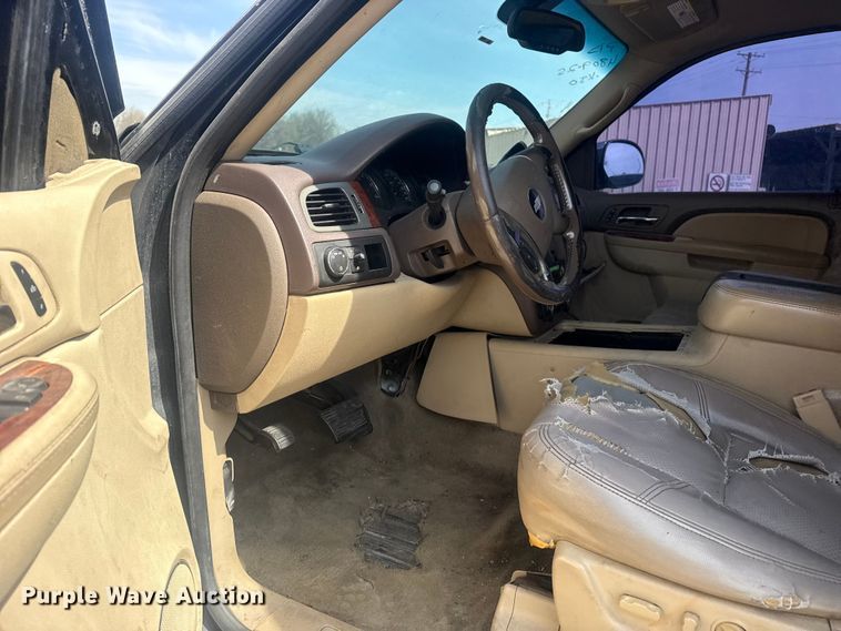 image for item FB8698 2010 Chevrolet Tahoe SUV