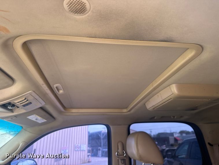 image for item FB8698 2010 Chevrolet Tahoe SUV