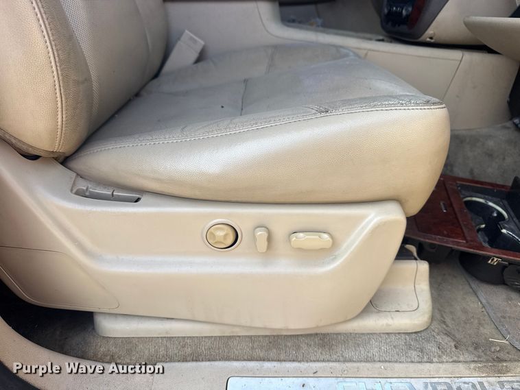 image for item FB8698 2010 Chevrolet Tahoe SUV