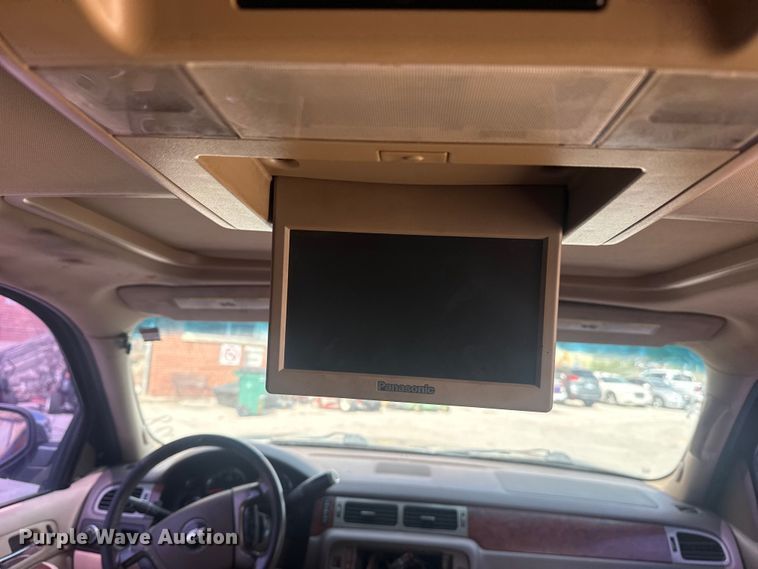 image for item FB8698 2010 Chevrolet Tahoe SUV