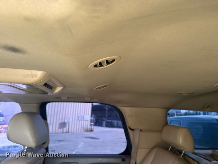 image for item FB8698 2010 Chevrolet Tahoe SUV