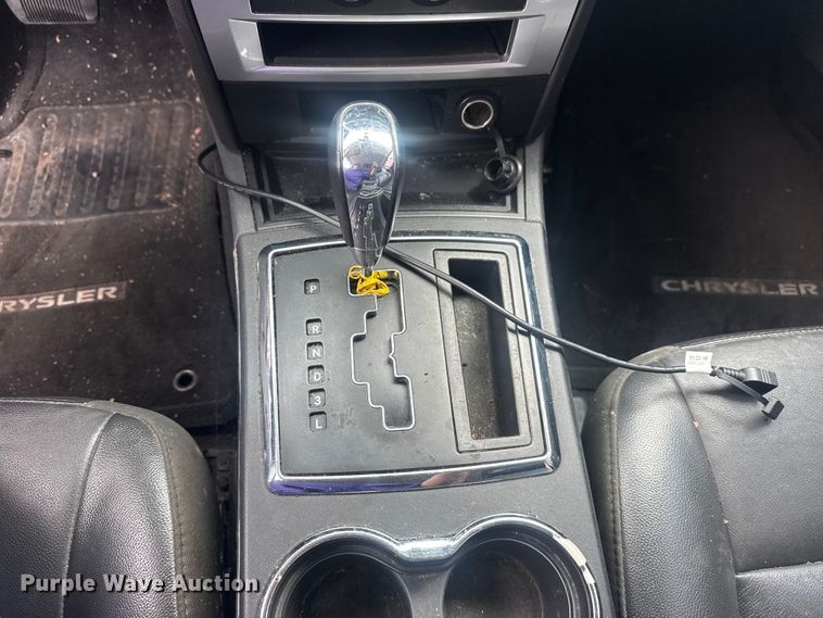 image for item FB8699 2010 Chrysler 300 