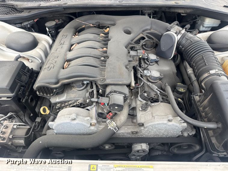 image for item FB8699 2010 Chrysler 300 