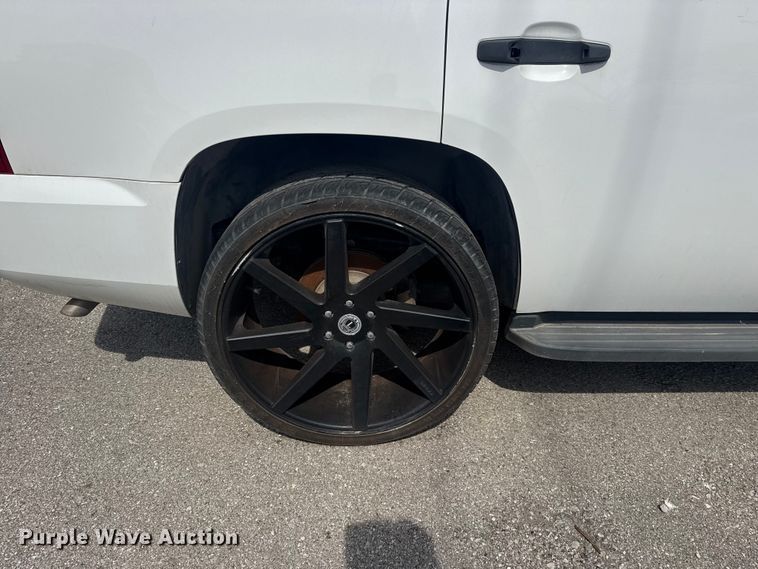 image for item FB8700 2014 Chevrolet Tahoe SUV