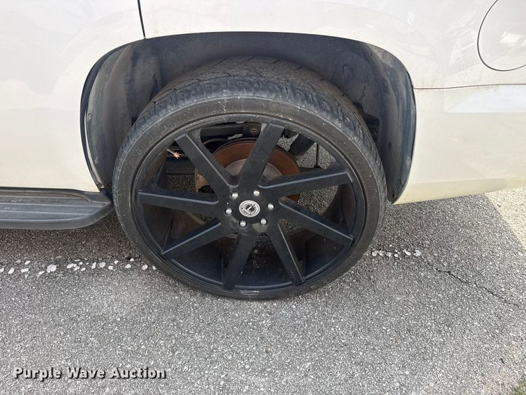 image for item FB8700 2014 Chevrolet Tahoe SUV