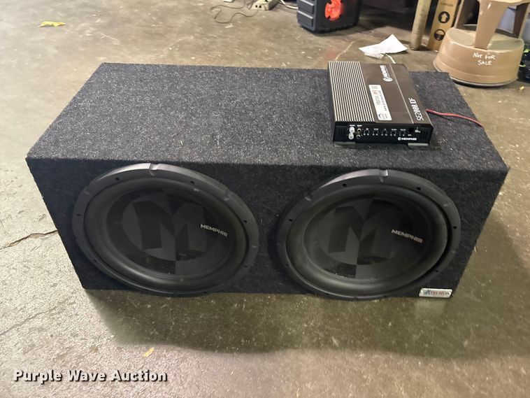 image for item FB8704 Memphis Audio SE2000.1DF amplifier