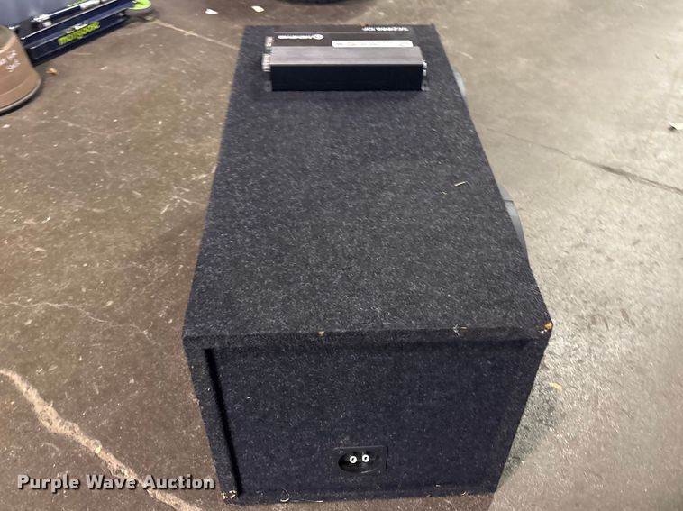 image for item FB8704 Memphis Audio SE2000.1DF amplifier