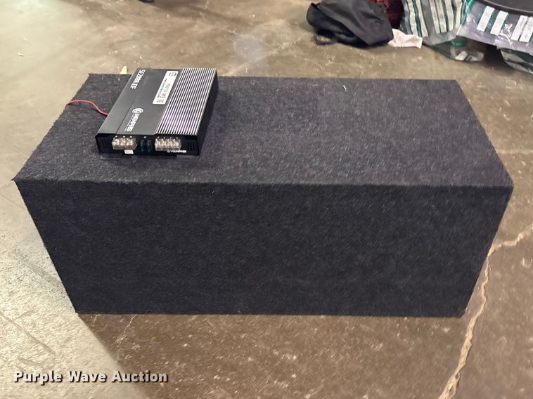 image for item FB8704 Memphis Audio SE2000.1DF amplifier