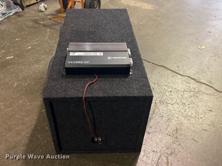 image for item FB8704 Memphis Audio SE2000.1DF amplifier