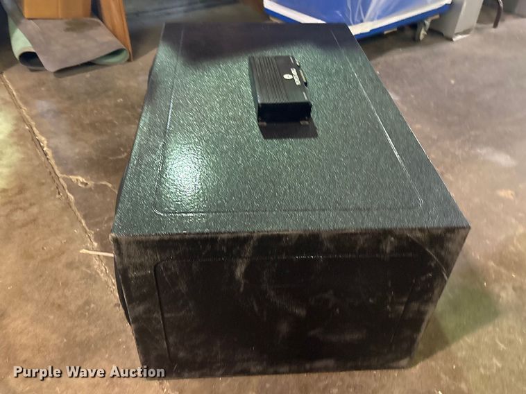 image for item FB8705 Nemesis Audio NA-1600X4D amplifier