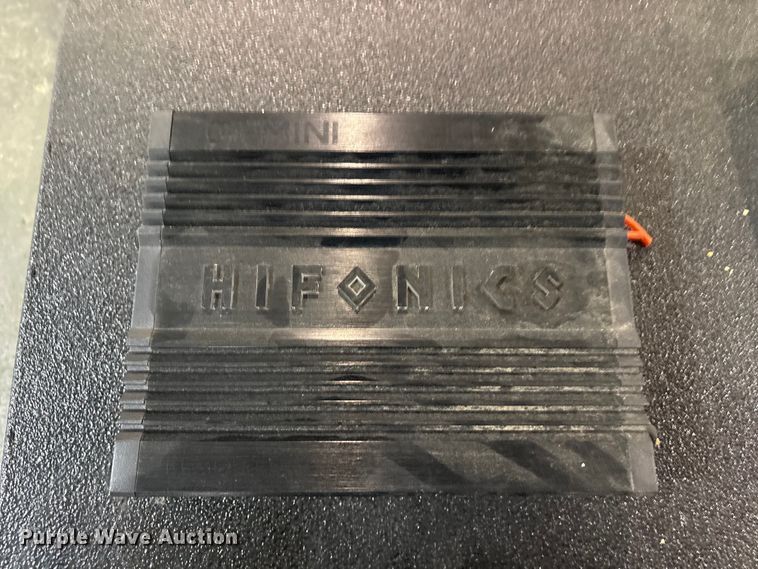 image for item FB8706 (2) amplifiers