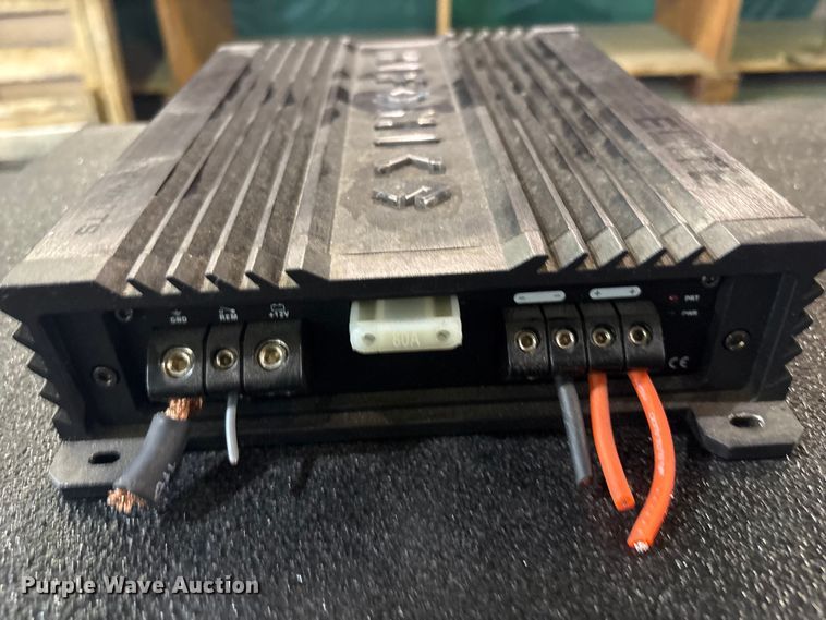 image for item FB8706 (2) amplifiers