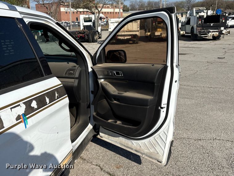image for item FB8710 2015 Ford Explorer Police Interceptor SUV