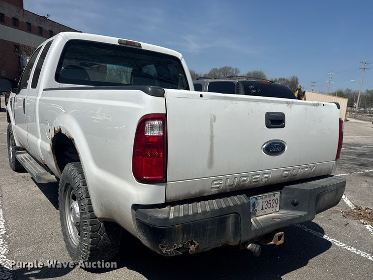 image for item FB8726 2008 Ford F250 Super Duty Ext. Cab pickup truck