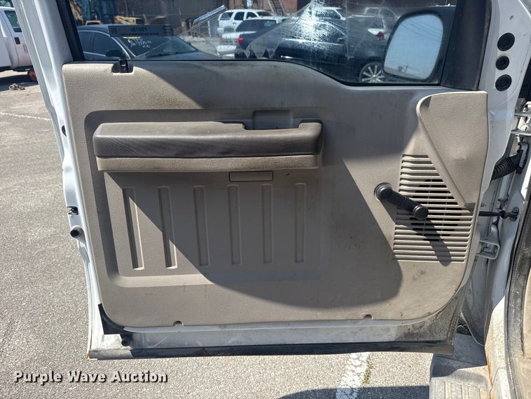 image for item FB8726 2008 Ford F250 Super Duty Ext. Cab pickup truck