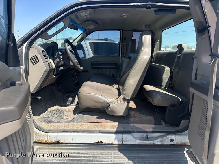 image for item FB8726 2008 Ford F250 Super Duty Ext. Cab pickup truck