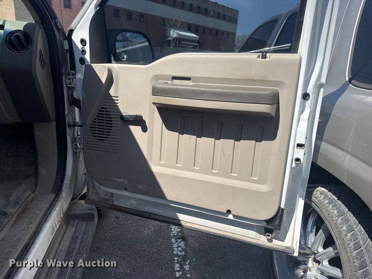 image for item FB8726 2008 Ford F250 Super Duty Ext. Cab pickup truck