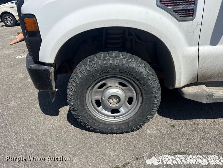 image for item FB8726 2008 Ford F250 Super Duty Ext. Cab pickup truck