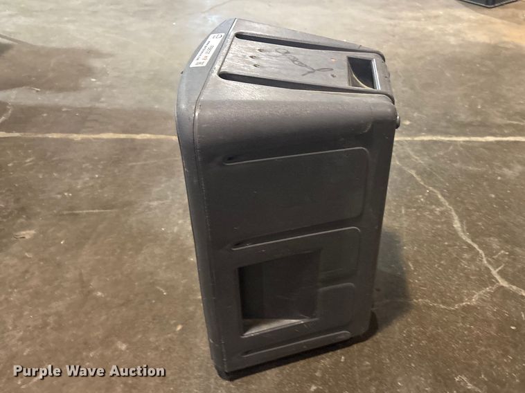 image for item FB8727 Peavy PR12 speaker