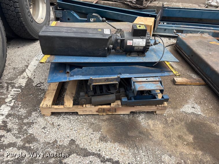 image for item FB8733 Rotary Lift SM122-9 four post automotive lift