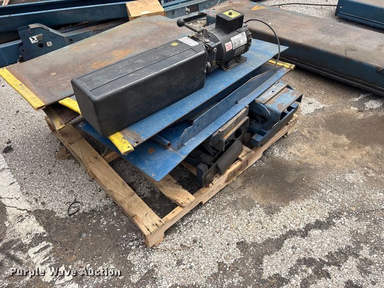 image for item FB8733 Rotary Lift SM122-9 four post automotive lift