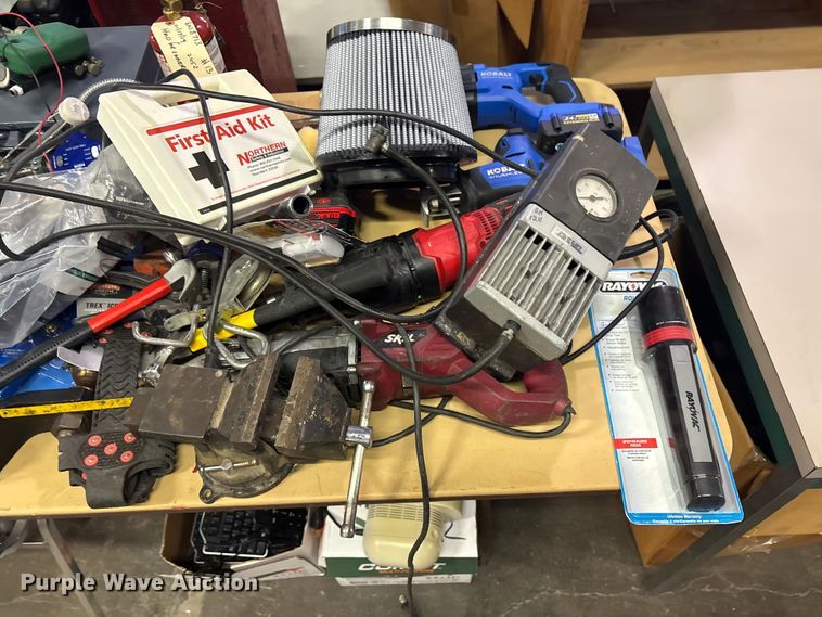 image for item FB8742 Tools